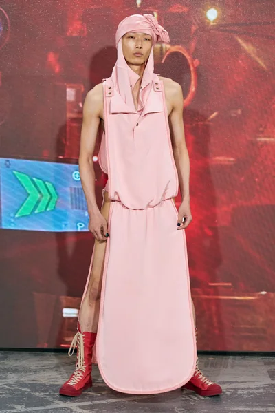 Look 5